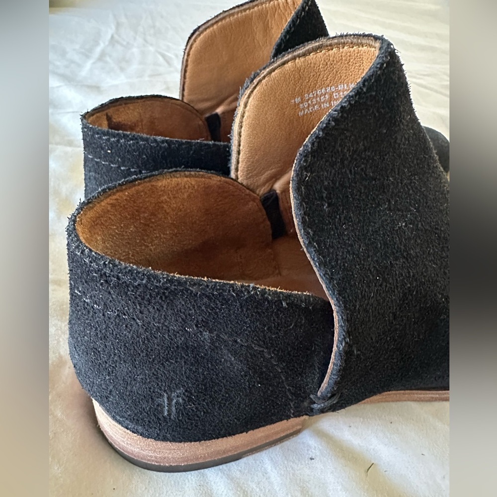 Frye Women’s Elyssa Black Suede Leather Shootie, Size 7 - Picture 5 of 10